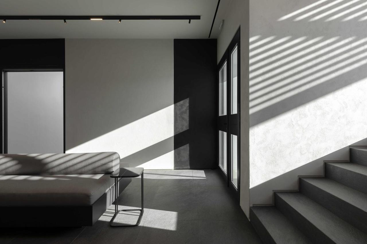 Cubic Mykonos Seafront Design Suites Орнос Экстерьер фото
