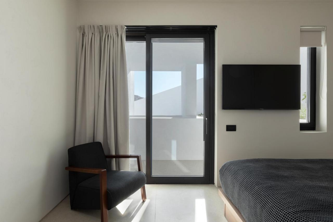 Cubic Mykonos Seafront Design Suites Орнос Экстерьер фото