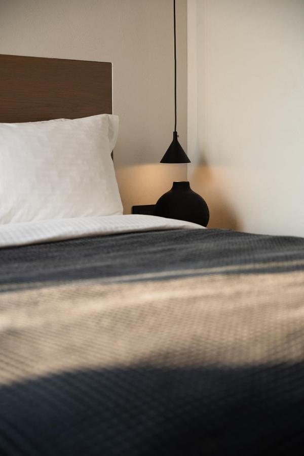 Cubic Mykonos Seafront Design Suites Орнос Экстерьер фото