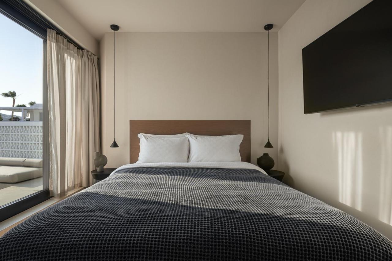 Cubic Mykonos Seafront Design Suites Орнос Экстерьер фото
