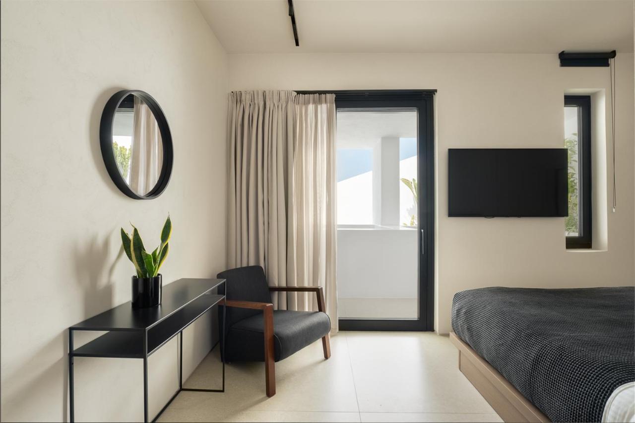 Cubic Mykonos Seafront Design Suites Орнос Экстерьер фото
